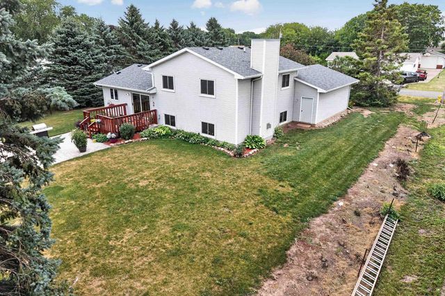80 Johnson Avenue, Oshkosh, WI 54902