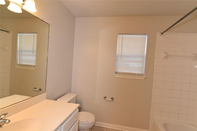 6807 Turtlewood Drive, Houston, TX 77072