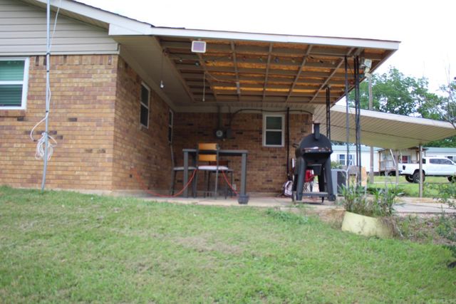 115 W Spring Street, Mineral Sprs., AR 71851