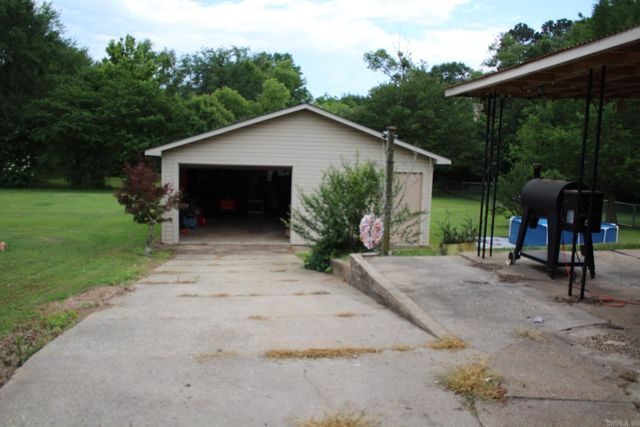115 W Spring Street, Mineral Sprs., AR 71851