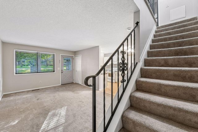 13316 Zenith Lane, Eden Prairie, MN 55346