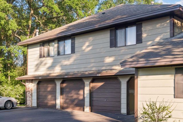 13316 Zenith Lane, Eden Prairie, MN 55346