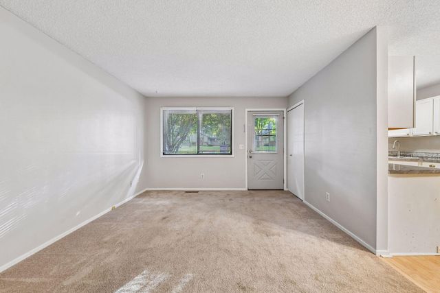 13316 Zenith Lane, Eden Prairie, MN 55346