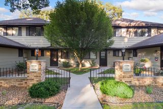 13316 Zenith Lane, Eden Prairie, MN 55346