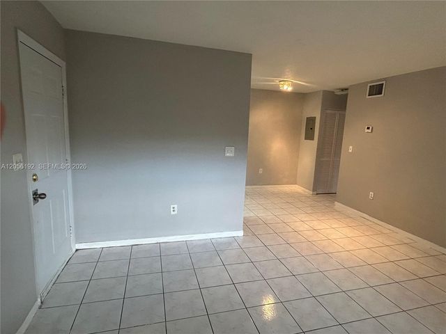 1925 Madison St 14, Hollywood, FL 33020