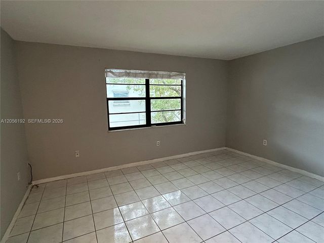 1925 Madison St 14, Hollywood, FL 33020