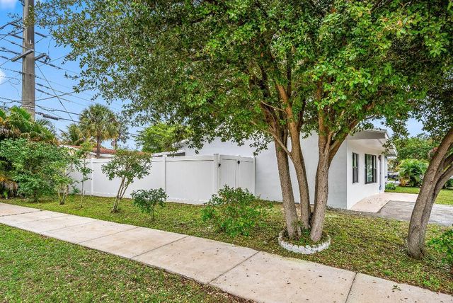 1505 NE 30th Street, Pompano Beach, FL 33064