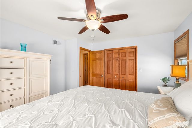 1075 S Illinois Street, Coal City, IL 60416