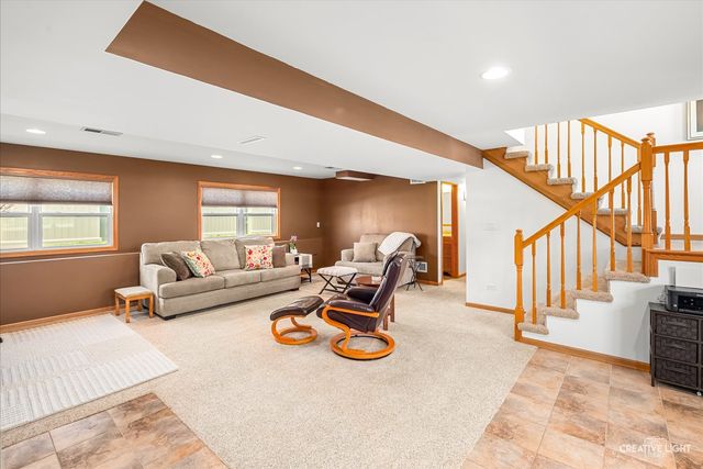 1075 S Illinois Street, Coal City, IL 60416