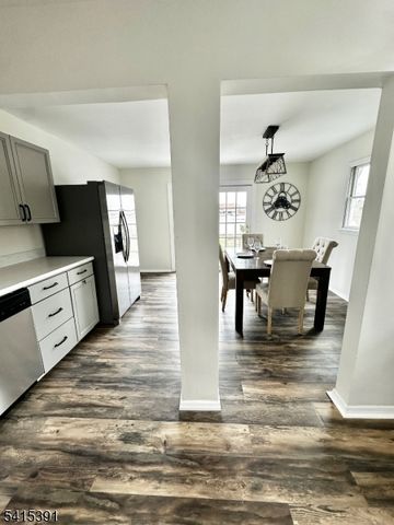 24 Susan Ln, East Brunswick Twp., NJ 08816