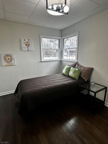 24 Susan Ln, East Brunswick Twp., NJ 08816