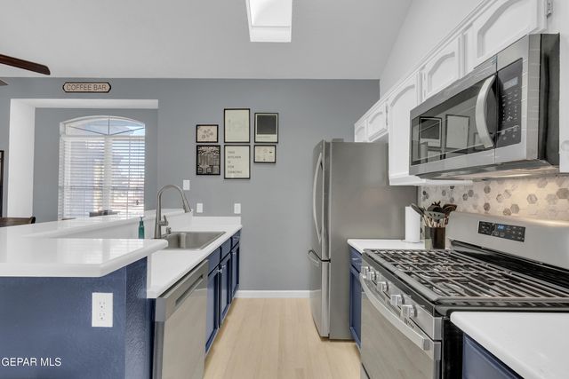 11884 DAVID FORTI Drive, El Paso, TX 79936