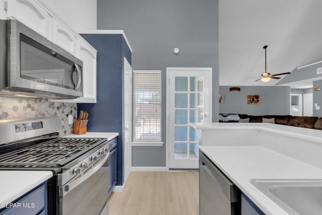 11884 DAVID FORTI Drive, El Paso, TX 79936