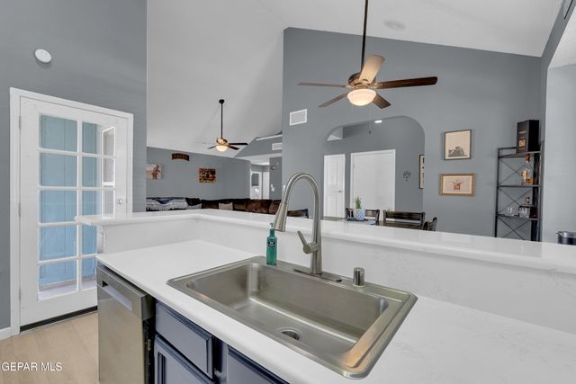 11884 DAVID FORTI Drive, El Paso, TX 79936