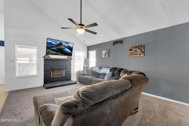 11884 DAVID FORTI Drive, El Paso, TX 79936