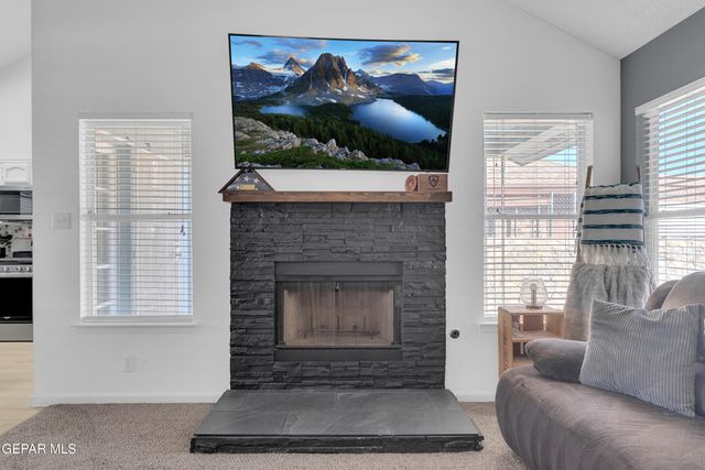 11884 DAVID FORTI Drive, El Paso, TX 79936