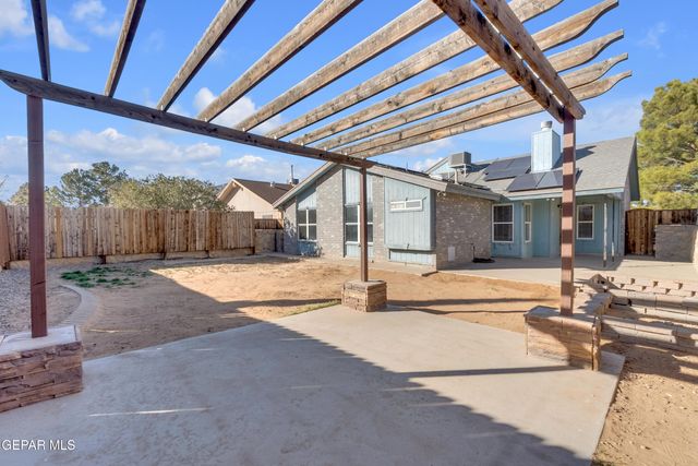 11884 DAVID FORTI Drive, El Paso, TX 79936