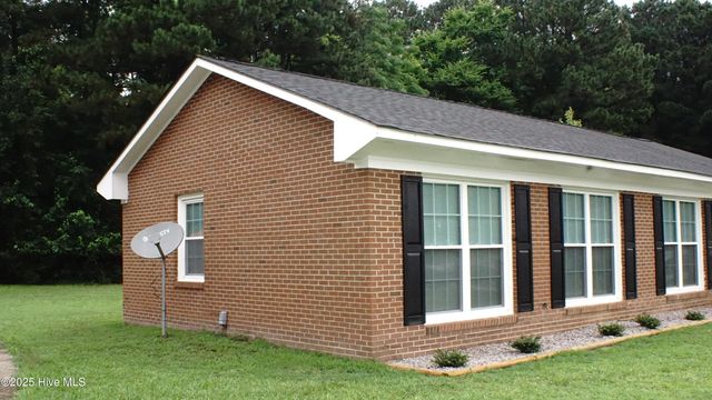 121 Walter Drive, Battleboro, NC 27809