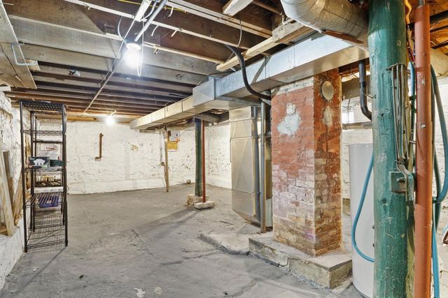2314 Center Avenue, Madison, WI 53704