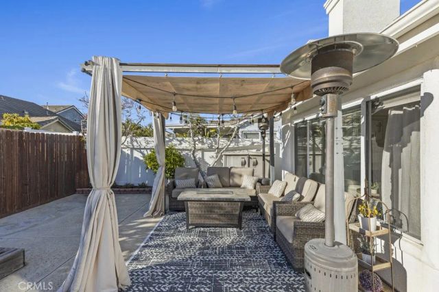 565 Rosalinda Drive, Oxnard, CA 93030