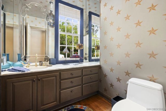 7612 Hillside, San Diego, CA 92037