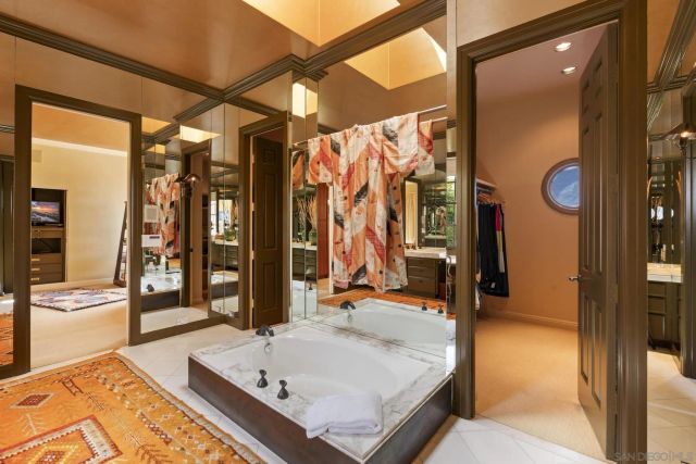 7612 Hillside, San Diego, CA 92037