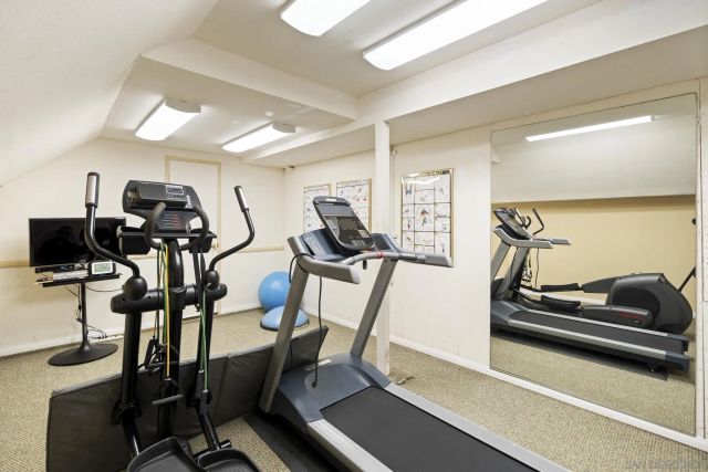 7612 Hillside, San Diego, CA 92037