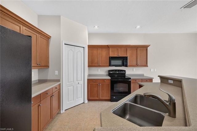 12755 Stone Tower LOOP, Fort Myers, FL 33913