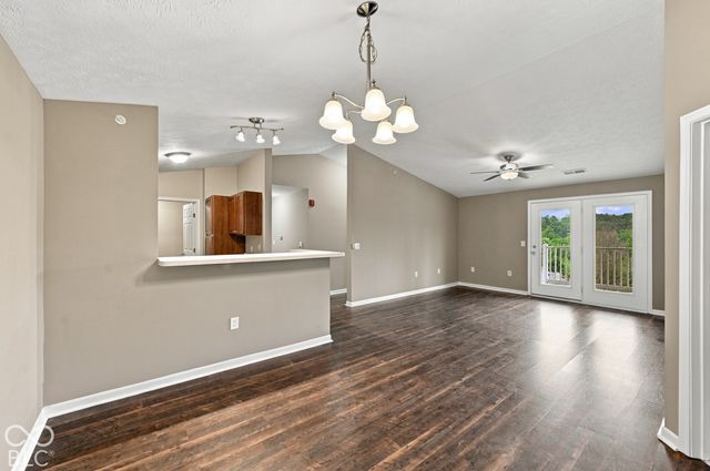 6239 Amber Creek Lane 309, Indianapolis, IN 46237