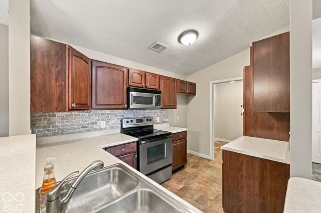 6239 Amber Creek Lane 309, Indianapolis, IN 46237