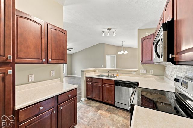 6239 Amber Creek Lane 309, Indianapolis, IN 46237