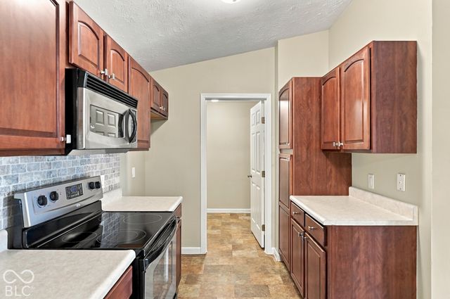 6239 Amber Creek Lane 309, Indianapolis, IN 46237