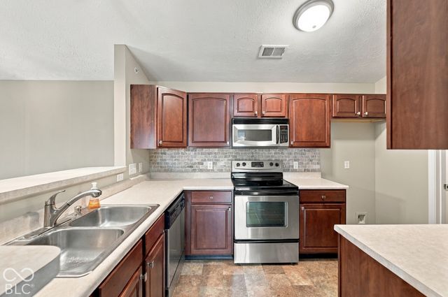 6239 Amber Creek Lane 309, Indianapolis, IN 46237