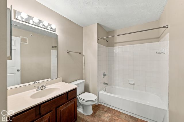 6239 Amber Creek Lane 309, Indianapolis, IN 46237