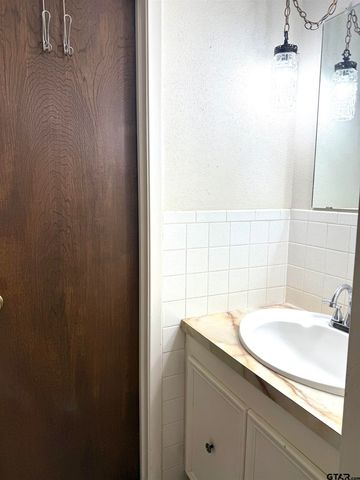 914 S Pineda, Jacksonville, TX 75766