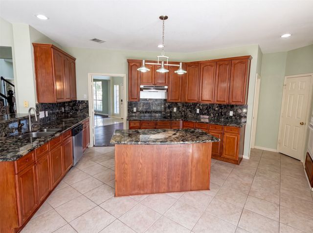 3606 Fairlands Drive, Richardson, TX 75082