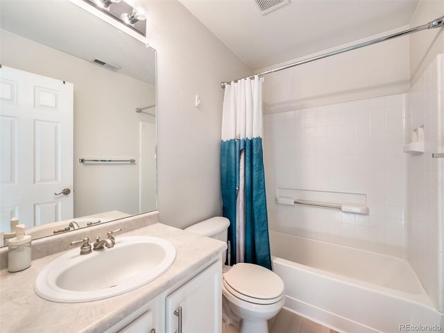 188 S Granby Court, Aurora, CO 80012