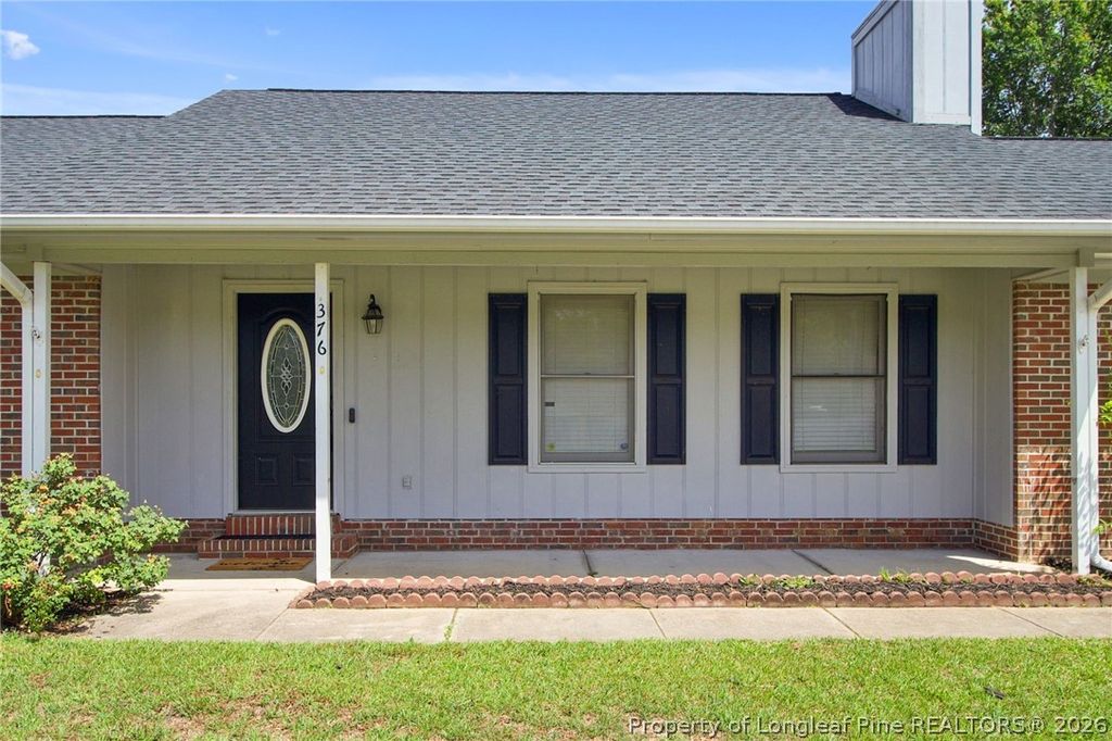 376 Woodberry Circle, Raeford, NC 28376 — exterior