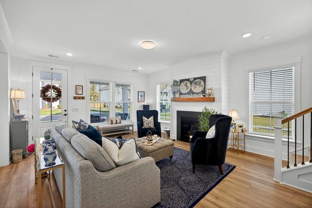 106 Pine Waters Lane, Summerville, SC 29483