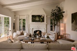 6481 San Marco Circle, Los Angeles, CA 90068