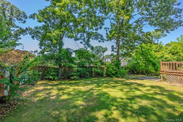 423 Free State Drive, Shirley, NY 11967