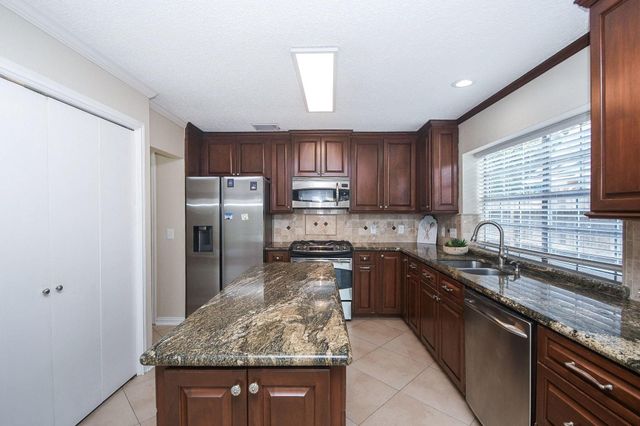 3031 Cotter Lake Circle, Missouri City, TX 77459