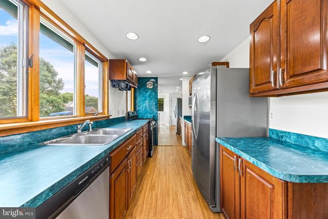 1257 CIRCLE DR, Baltimore, MD 21227
