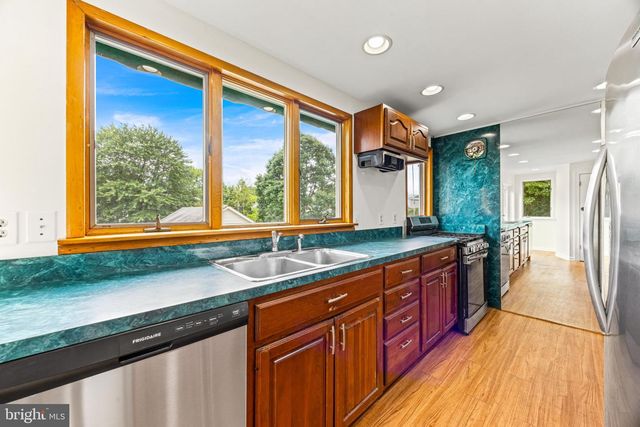 1257 CIRCLE DR, Baltimore, MD 21227