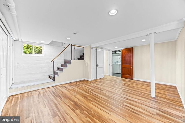 1257 CIRCLE DR, Baltimore, MD 21227