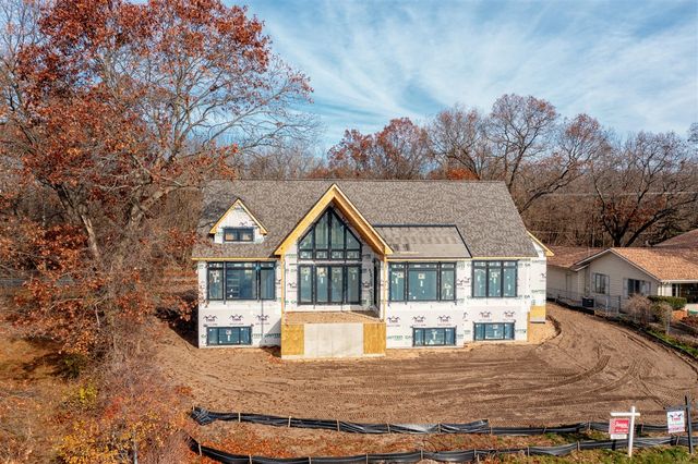 3308 E Shore Drive, Portage, MI 49002