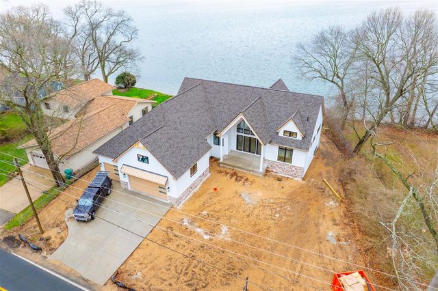 3308 E Shore Drive, Portage, MI 49002
