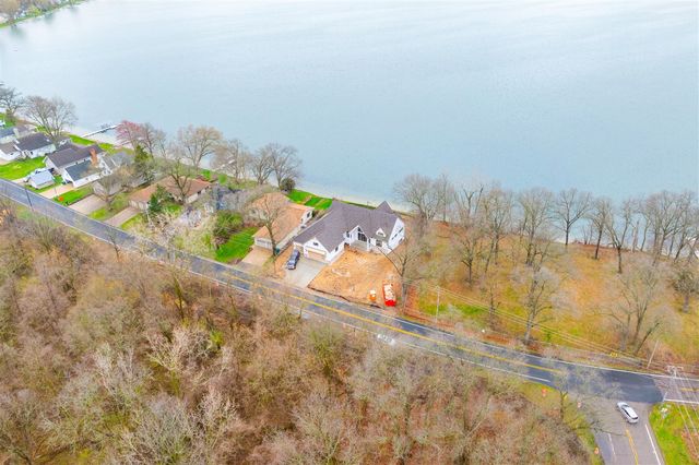 3308 E Shore Drive, Portage, MI 49002