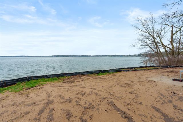 3308 E Shore Drive, Portage, MI 49002