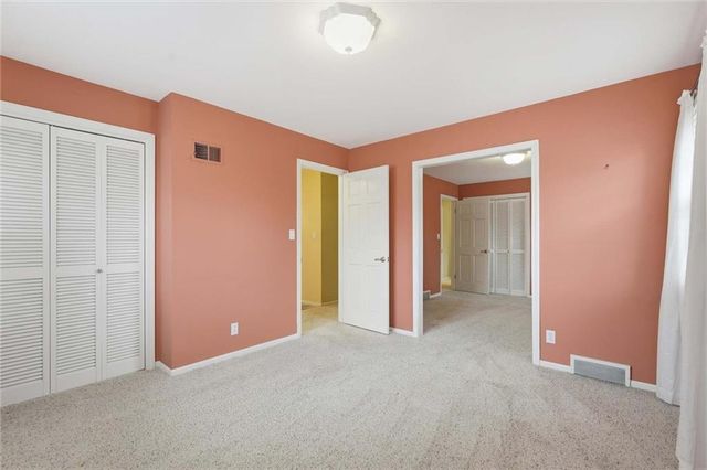 5500 W 88th Terrace, Overland Park, KS 66207